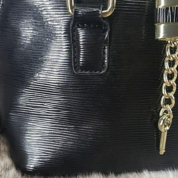 Apt. 9 Lock and Key Accent Black Vinyl Zip Up Purse Handbag - Picture 3 of 8